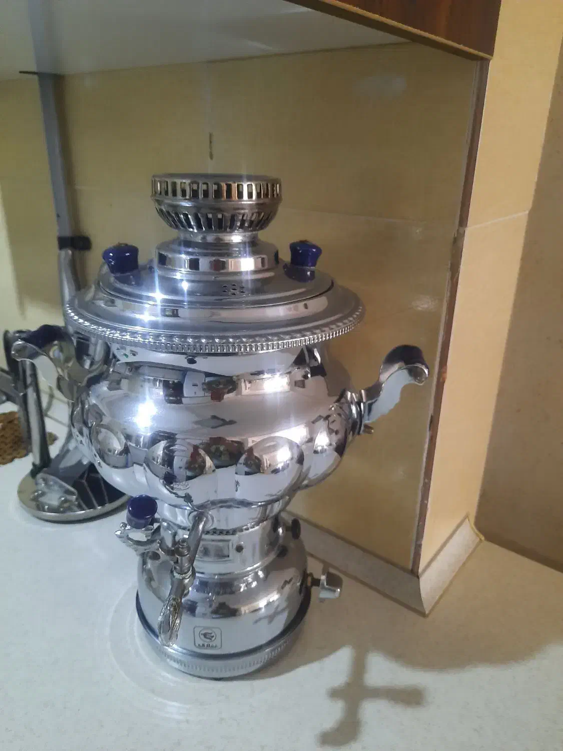 سماور گازی|سماور، چایساز، قهوهساز|پرند, فاز ۶|دیوار