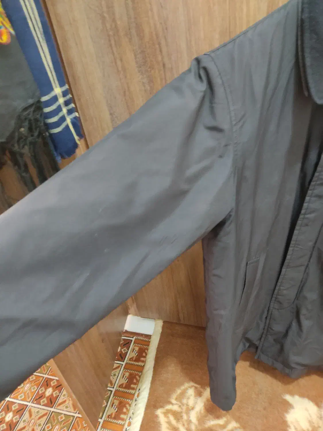 کاپشن|لباس|مشهد, سمزقند|دیوار