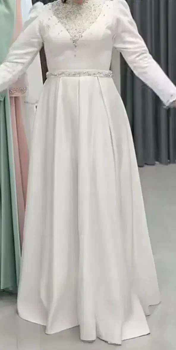 لباس عقدی و نامزدی|لباس|کمیجان, |دیوار