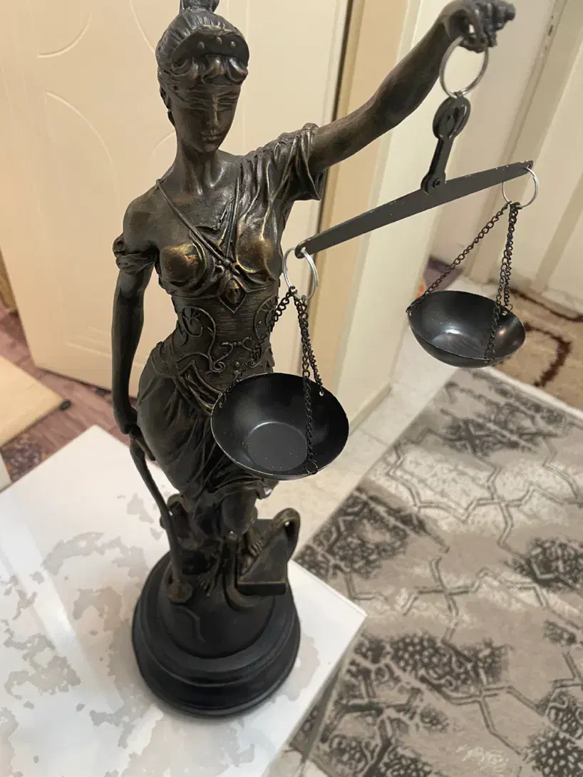 مجسمه عدللت|مجسمه، تندیس، ماکت|تبریز, |دیوار