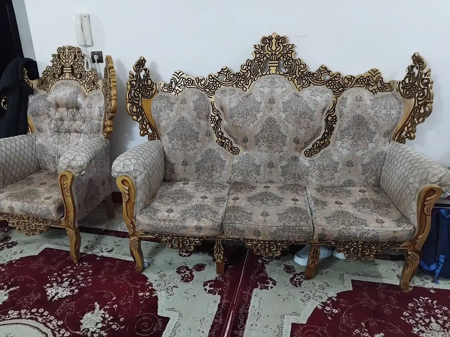 مبل ۷ نفره سلطنتی و میز نهار خوری ۸ نفری دست ساز|مبلمان خانگی و میز عسلی|فومن, |دیوار