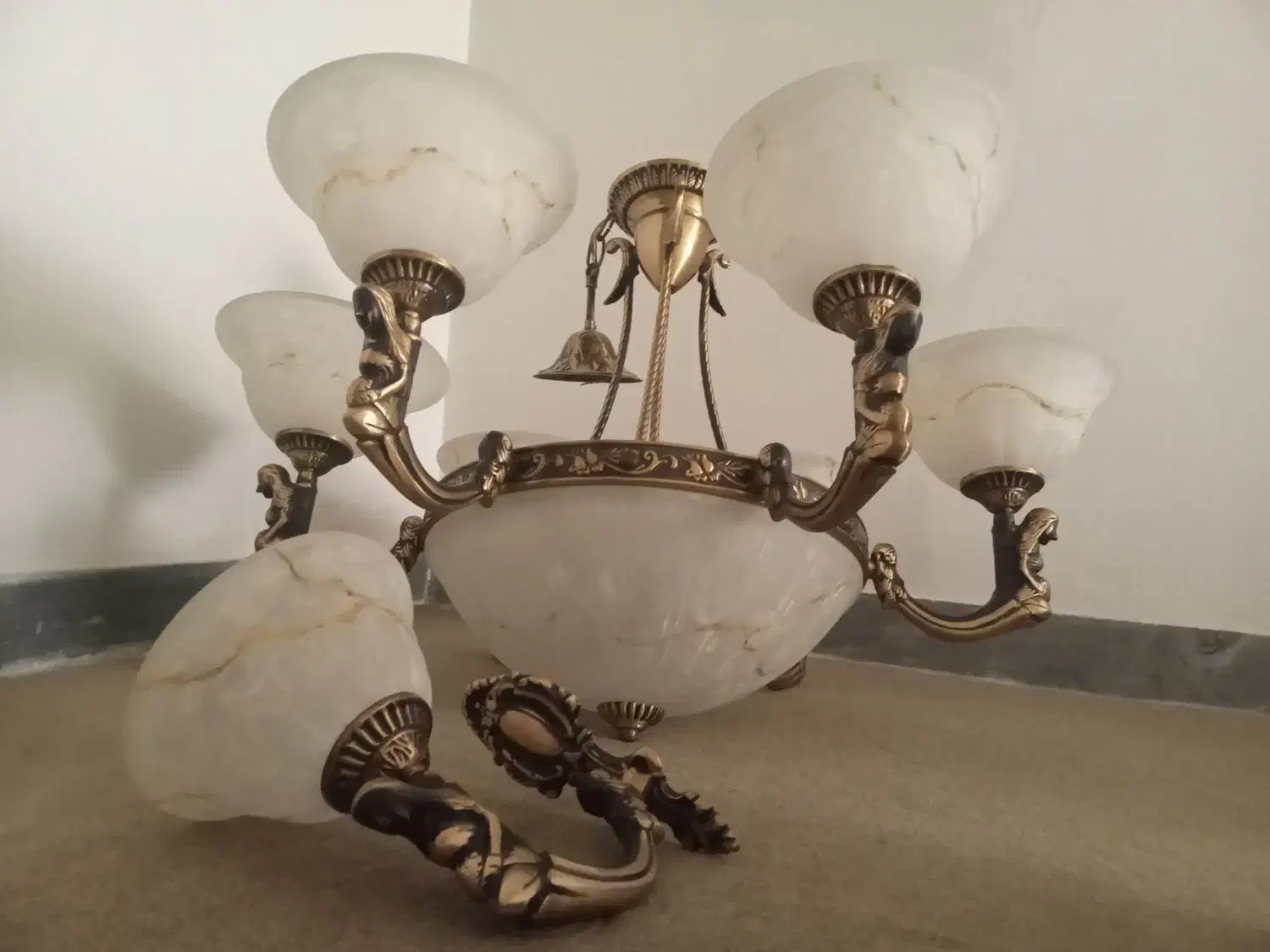 لوستر برنزی و دیوارکوب|لوستر و چراغ آویز|لاهیجان, رجایی|دیوار