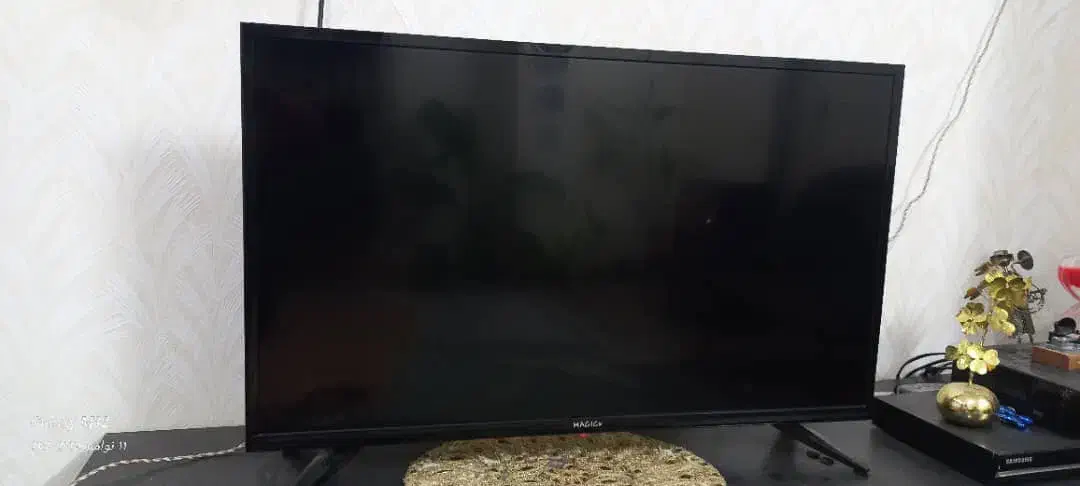 تلوزیون 32 اینچ مجیک با کیفیت بالا درحد نو|تلویزیون و پروژکتور|شهریار, کهنز|دیوار