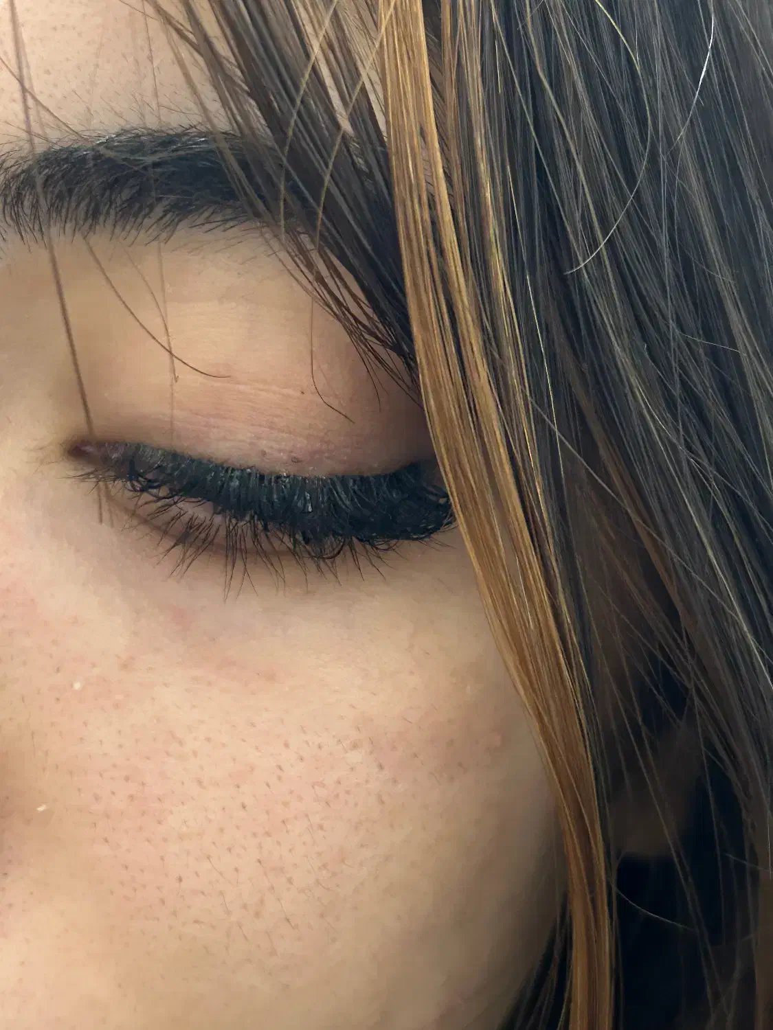 اکستنشن مژه و لیفت مژه و ابرو|خدمات آرایشگری و زیبایی|قائمشهر, |دیوار