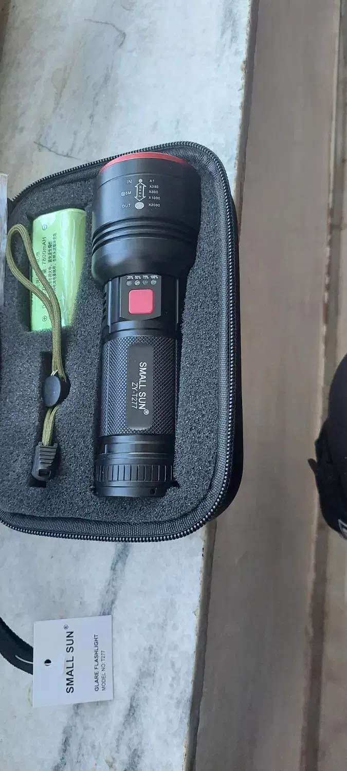 چراغ قوه|کوهنوردی و کمپینگ|قروه, |دیوار