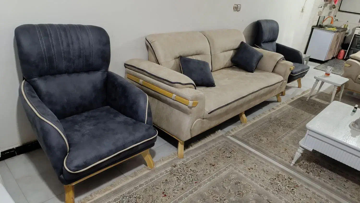 میل راحتی|مبلمان خانگی و میز عسلی|اهواز, کمپلو جنوبی|دیوار