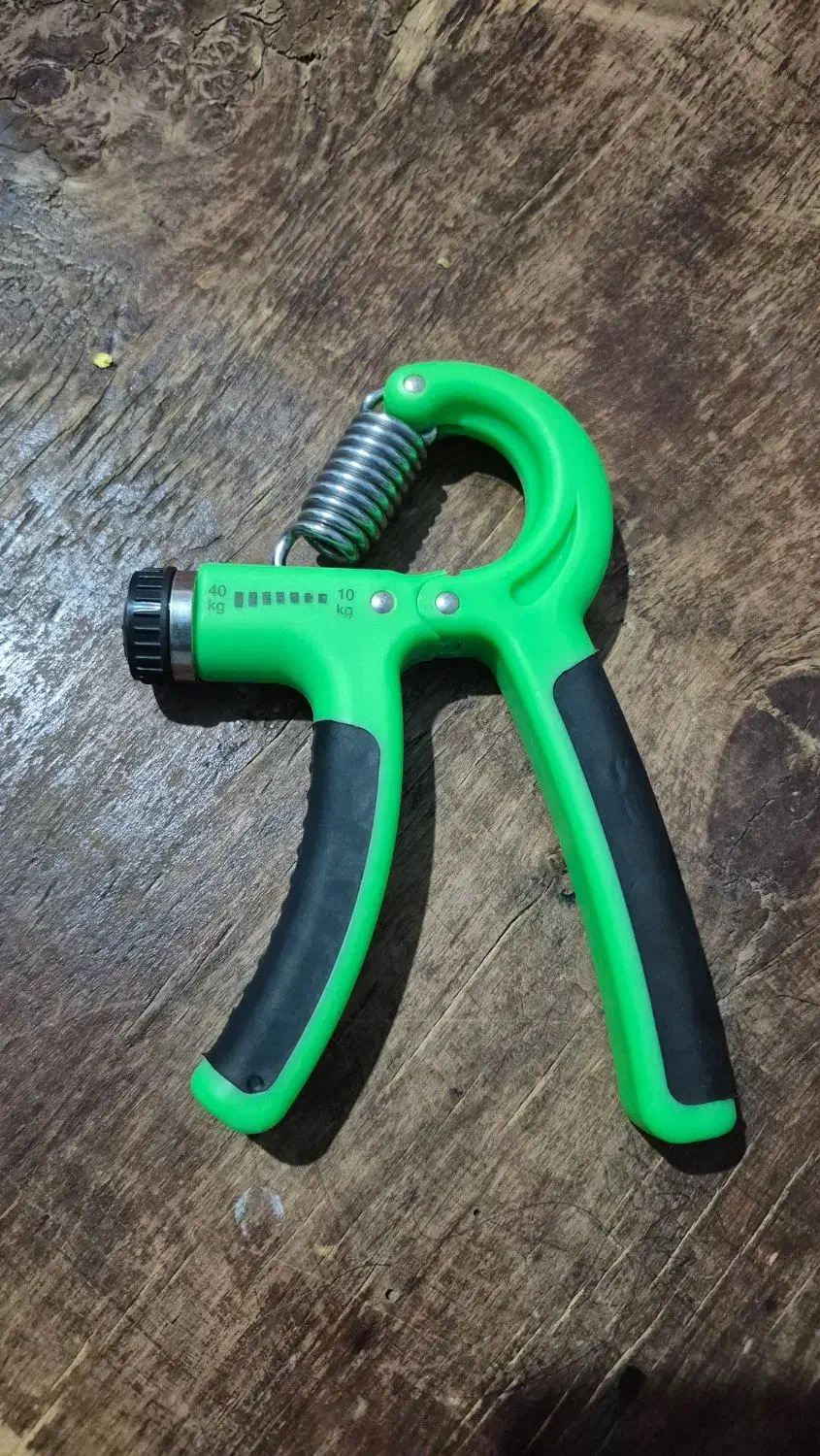 هندگریپ اصل (استفاده اصلا نکردم)|تجهیزات ورزشی|رشت, شهرک قدس|دیوار