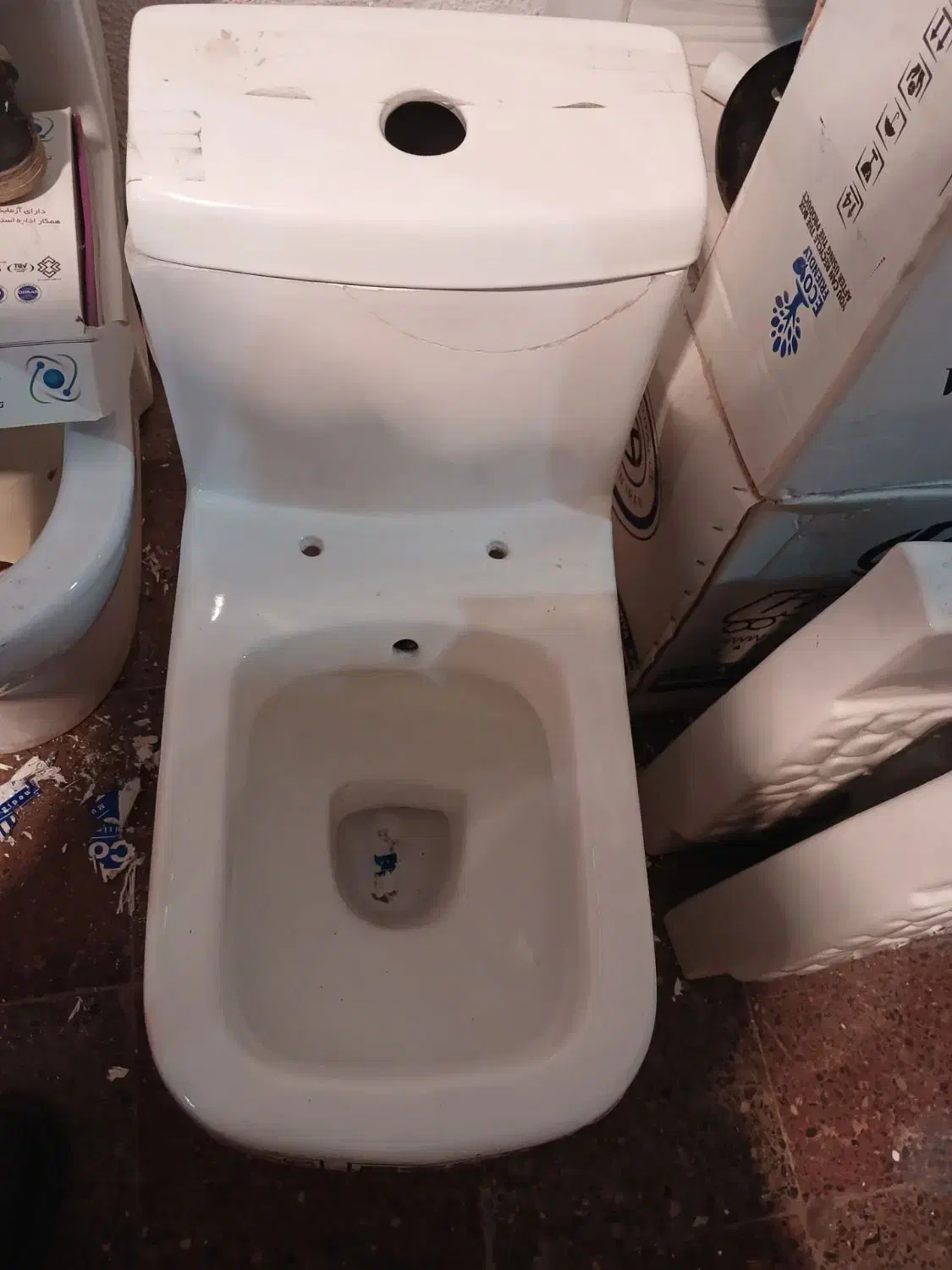 توالت فرنگی نو|لوازم سرویس بهداشتی|رشت, نظری|دیوار