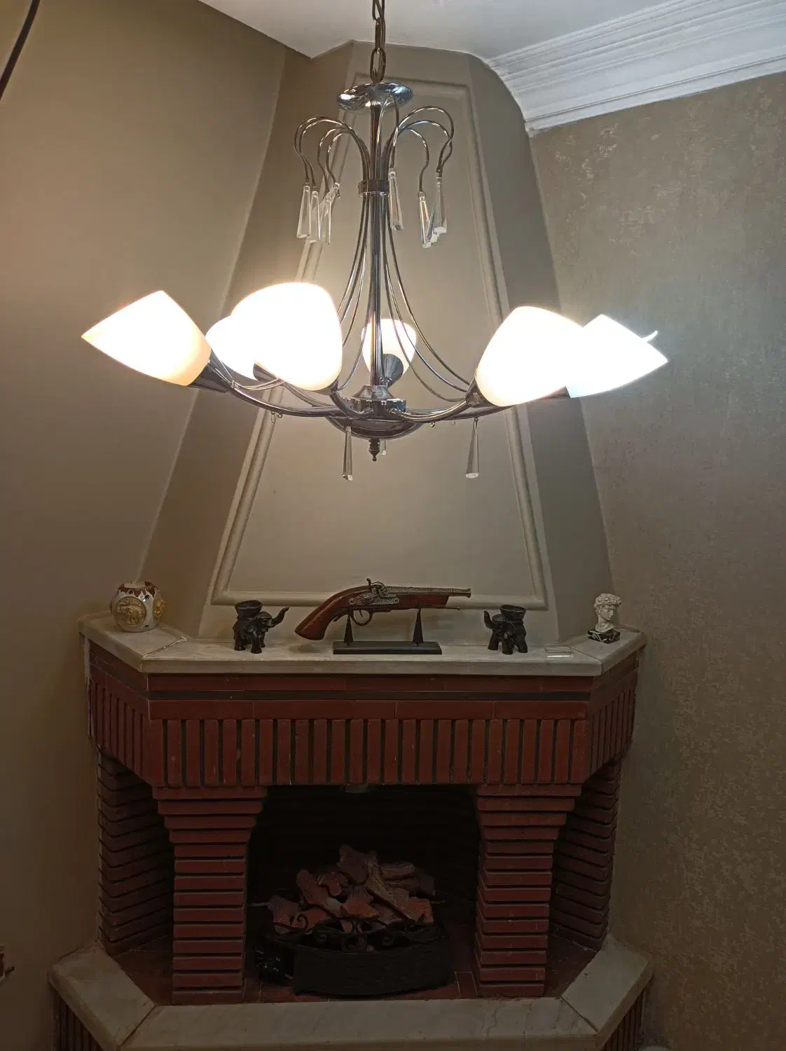 لوستر|لوستر و چراغ آویز|کرج, مهرویلا جنوبی|دیوار