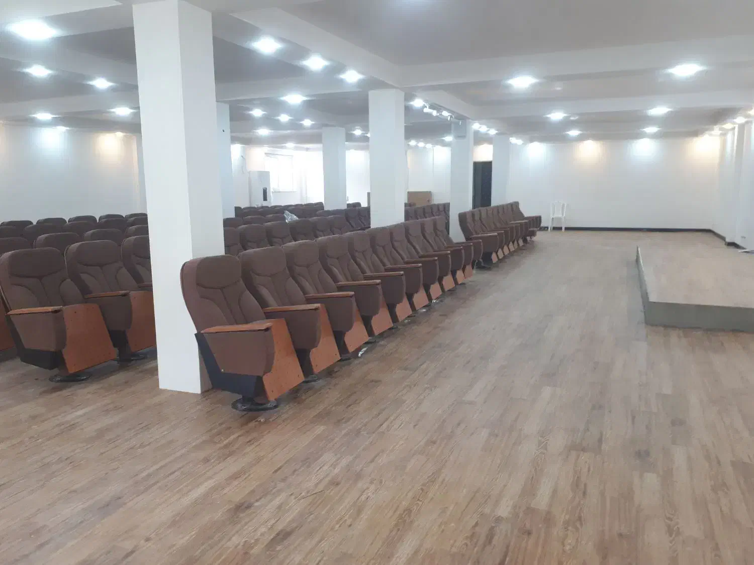 نصب کفپوش|خدمات پیشه و مهارت|رشت, سلیمانداراب|دیوار