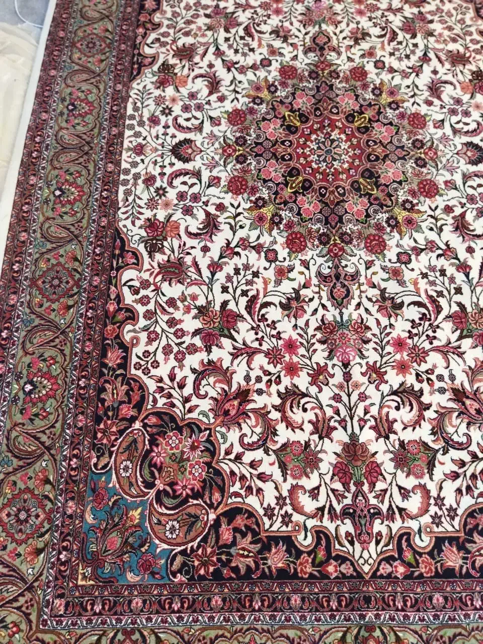 جفت ۶ متری بیجار|فرش|تهران, دزاشیب|دیوار