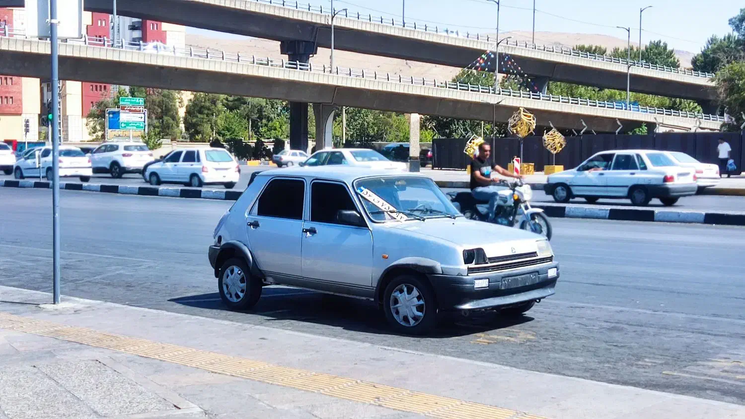 پیکی لوازمی فول فابریک|خودرو سواری و وانت|شیراز, درکی|دیوار