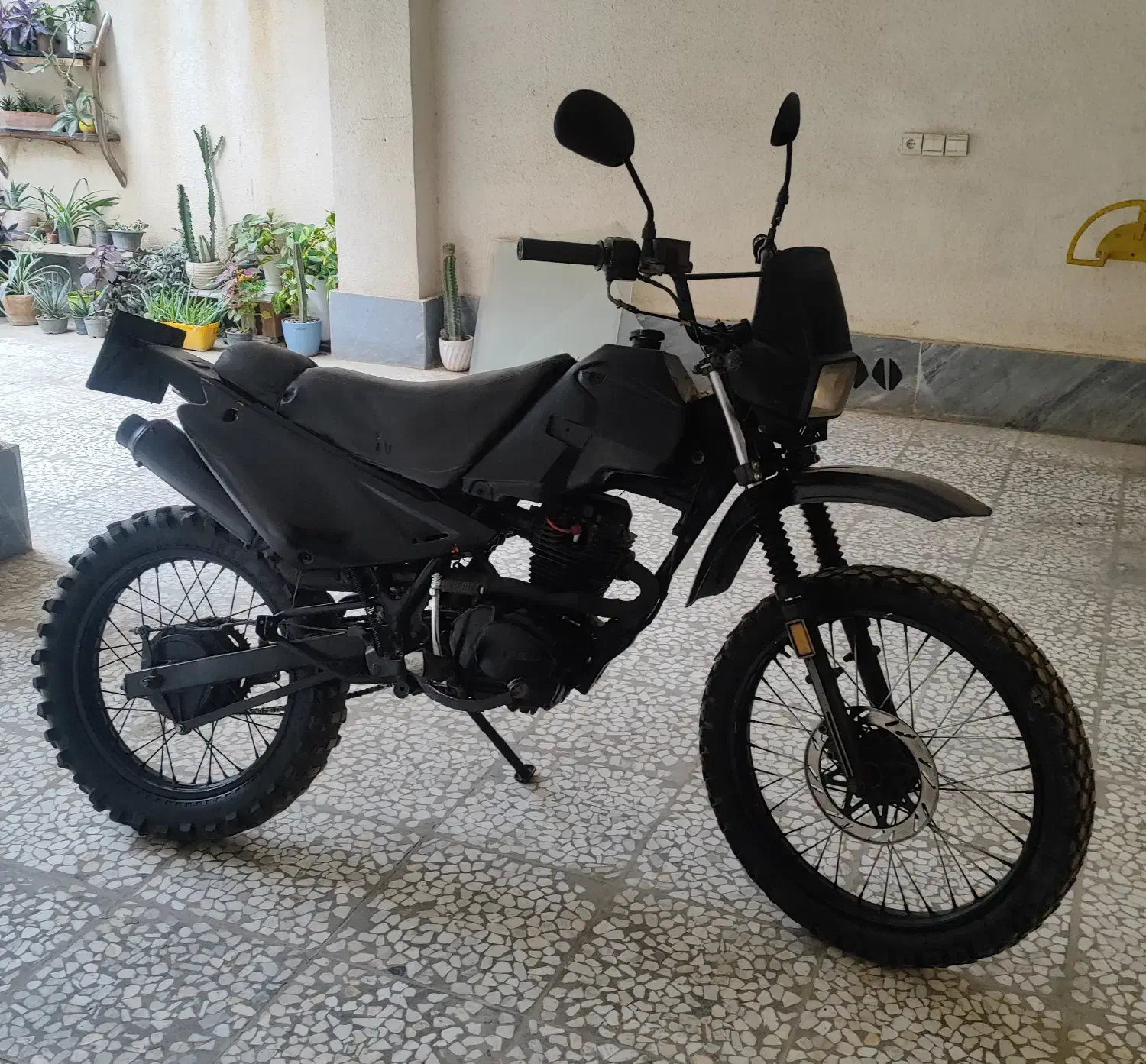 تریل ۲۰۰سی‌سی چیتوما (لیفان) کاستوم، سرحال و چموش.|موتورسیکلت|گنبد کاووس, |دیوار