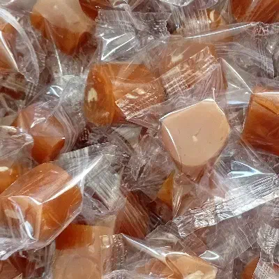 شاطه حلوایی سوغات شهر تویسرکان|خوردنی و آشامیدنی|اصفهان, باغ زرشک|دیوار