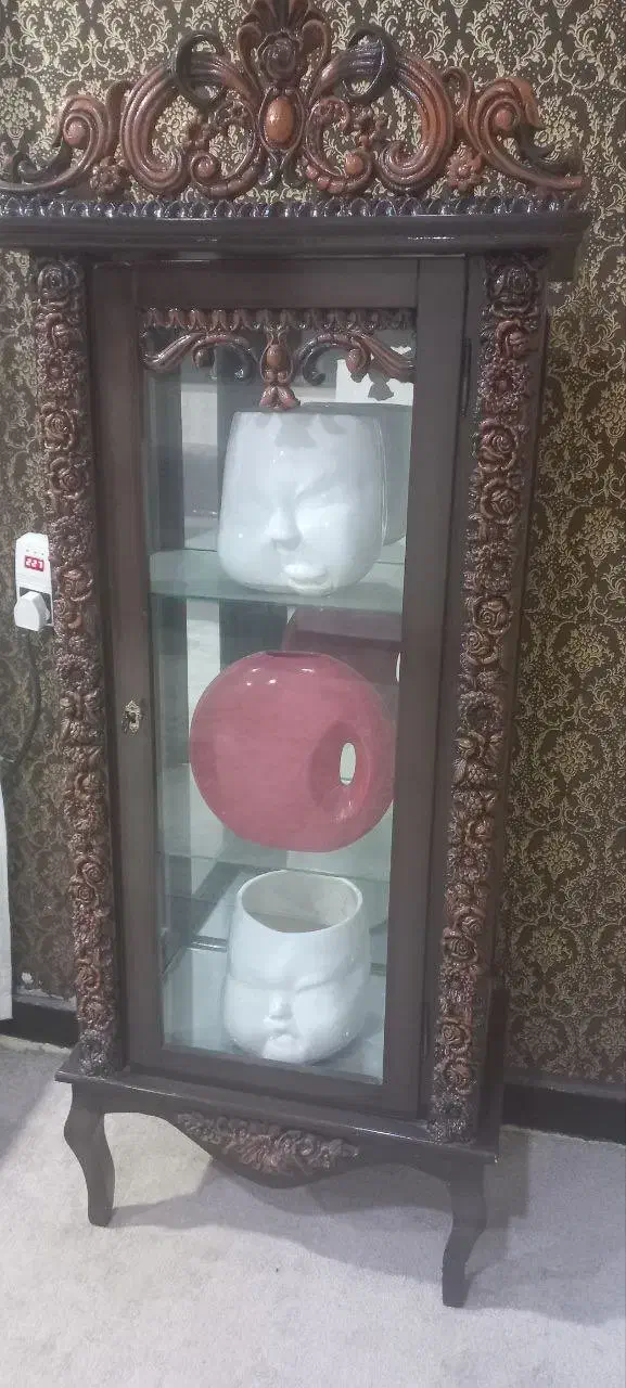 ست سه تیکه|بوفه، ویترین، کنسول|دوگنبدان, |دیوار