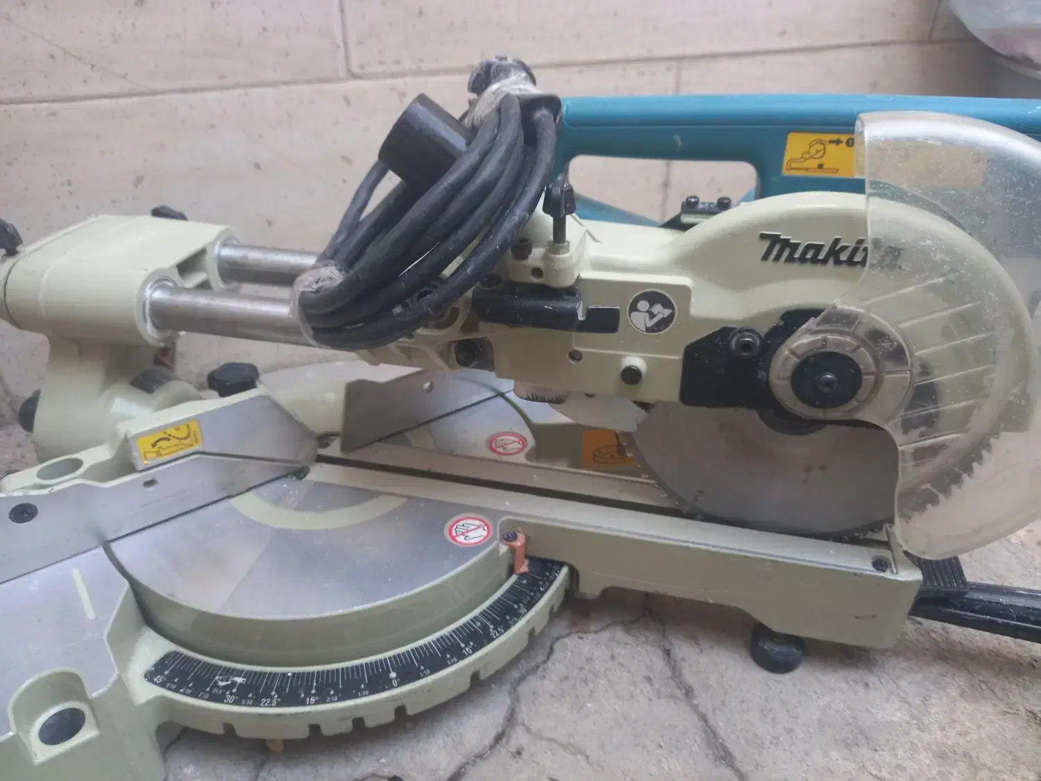 اره  فارسی بر ماکیتا کشویی|ابزارآلات|خاوران, |دیوار