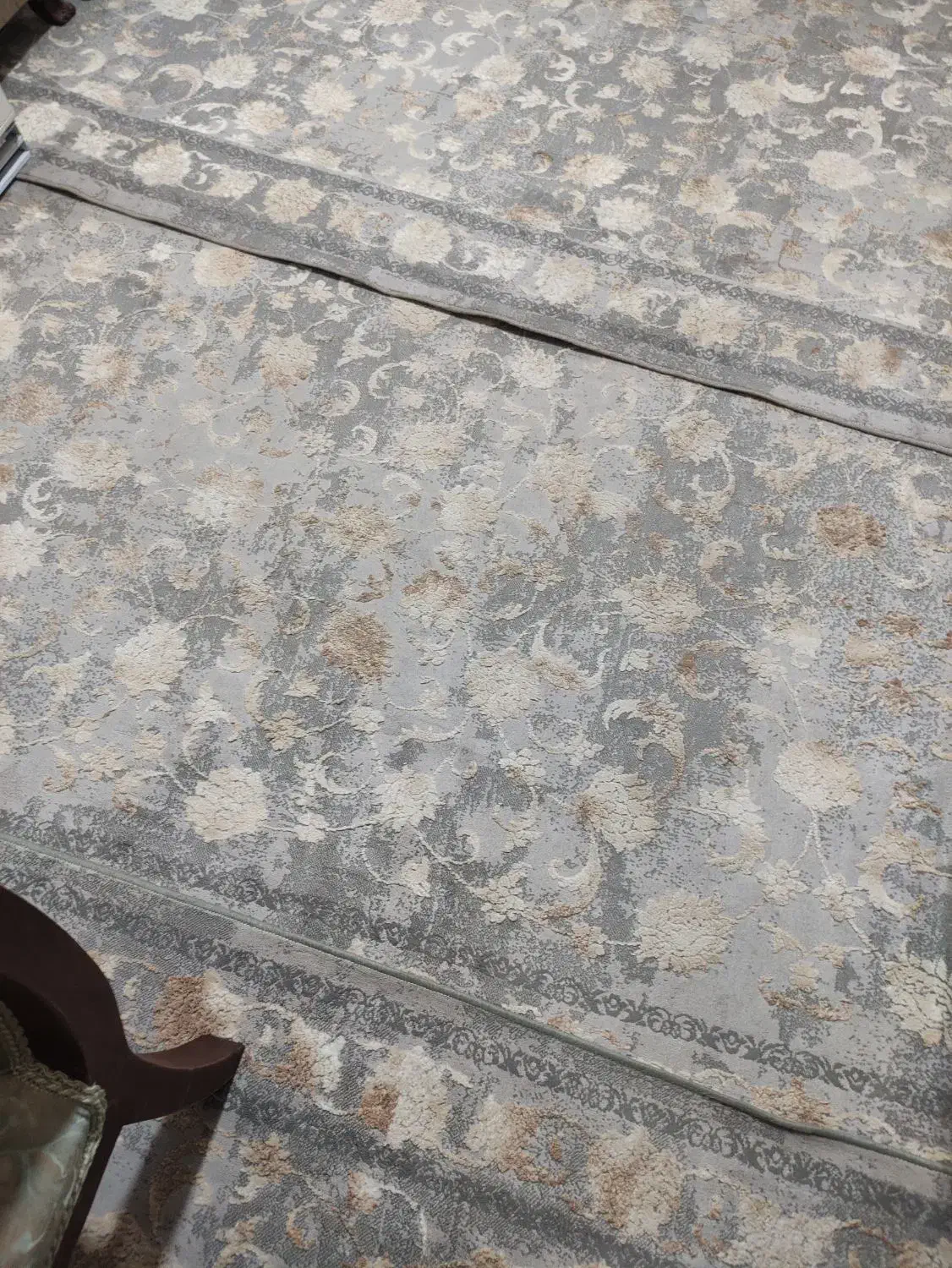 فرش کناره|فرش|ری, شهید غیوری (ابن باویه)|دیوار