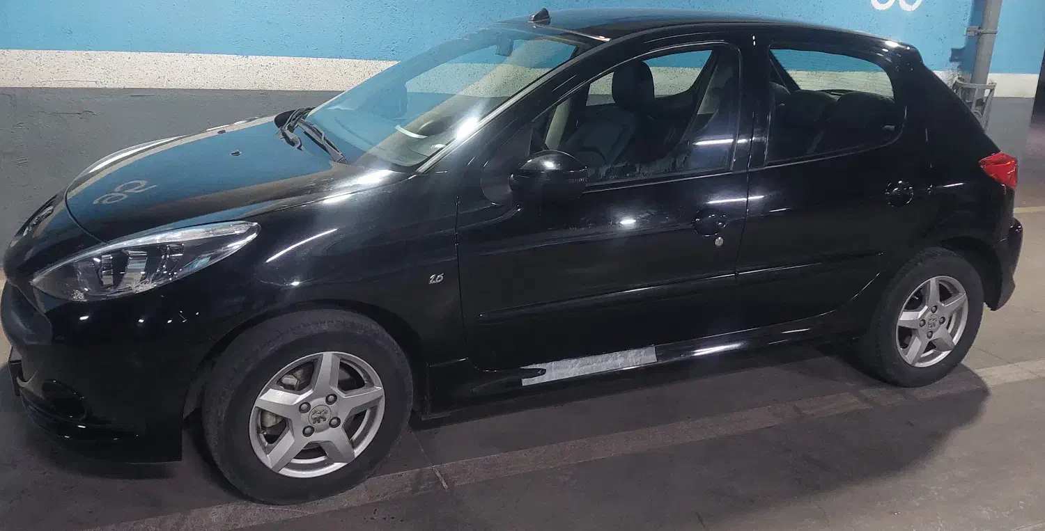 ۲۰۷ مشکی مدل ۹۹ فرمان برقی|خودرو سواری و وانت|قزوین, |دیوار