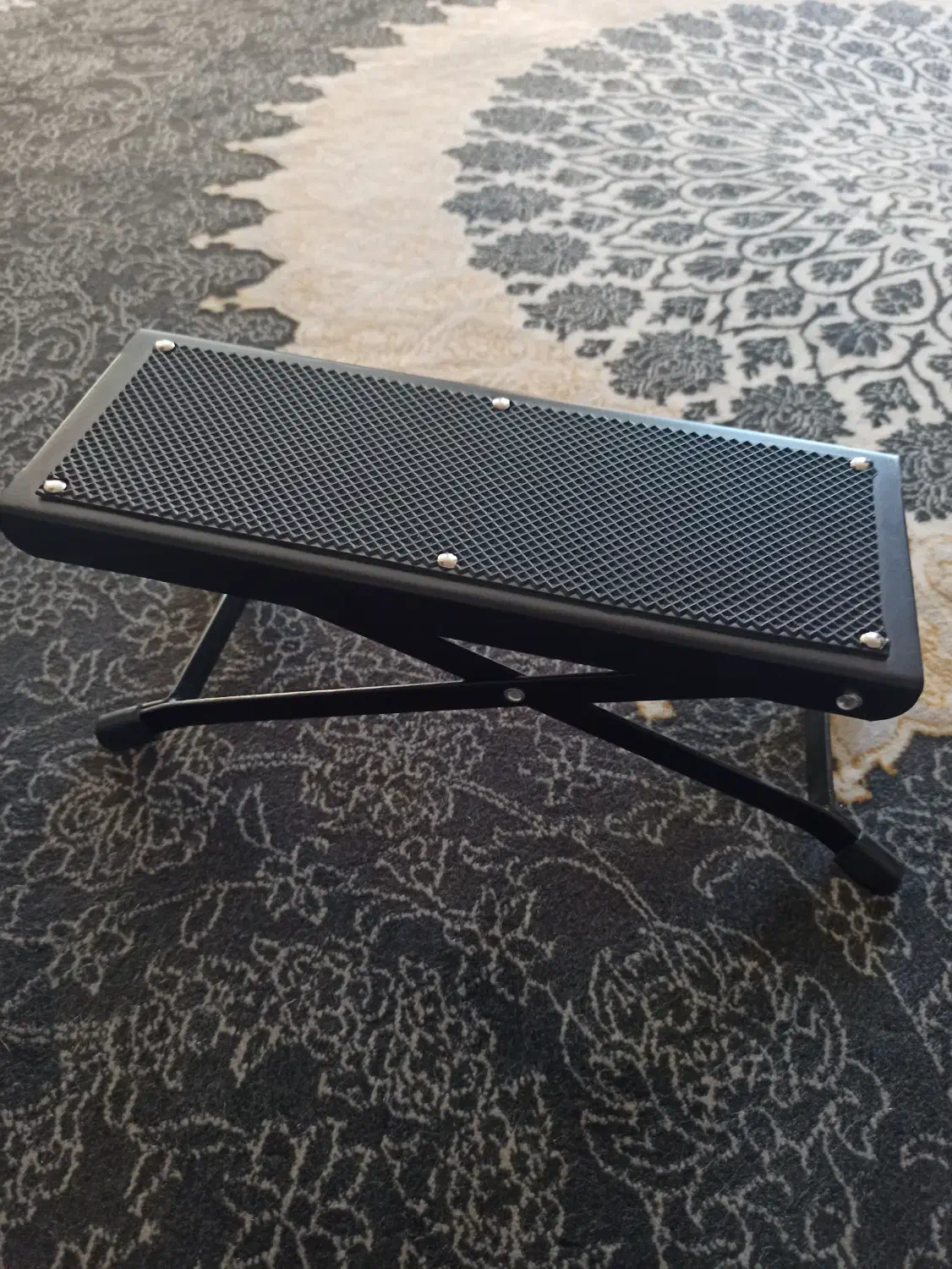 زیر پایی گیتار.سایز کوچک|گیتار، بیس، امپلیفایر|لنجان, |دیوار