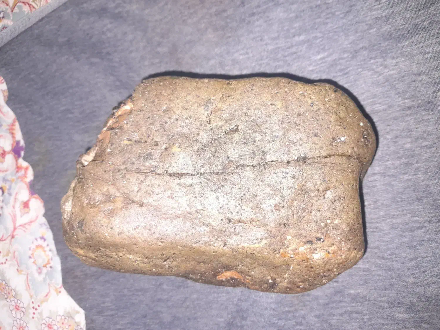 یک عدد سنگ مشکوک به شهاب سنگ|کلکسیون اشیاء عتیقه|شهریار, شهرک امیریه|دیوار