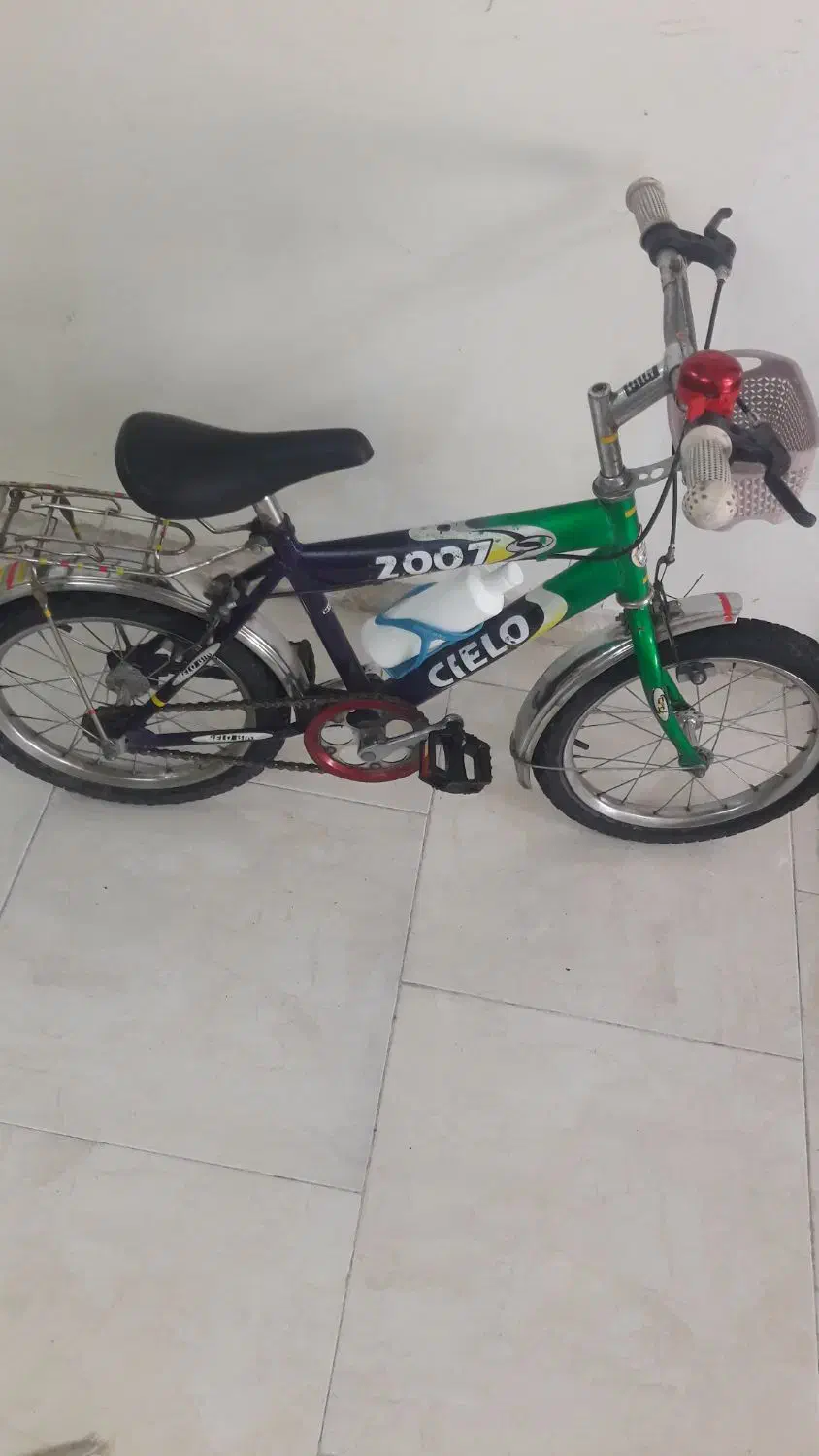 دوچرخه ۱۶ سالم.|دوچرخه، اسکیت، اسکوتر|بومهن, |دیوار