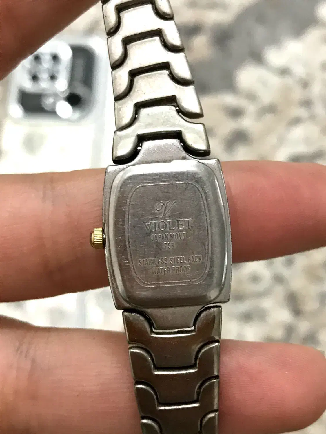 ساعت|ساعت|قم, چهل اختران|دیوار