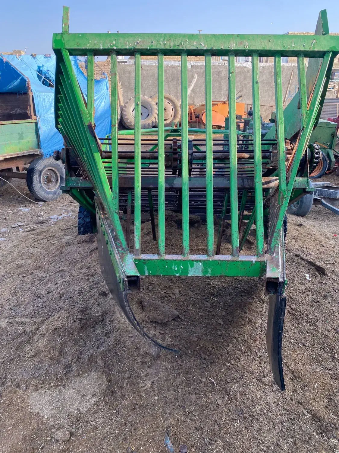 دستگاه چغندر کن و برگ زن چغندر و سیب زمینی|ماشینآلات صنعتی|نصر آباد, |دیوار