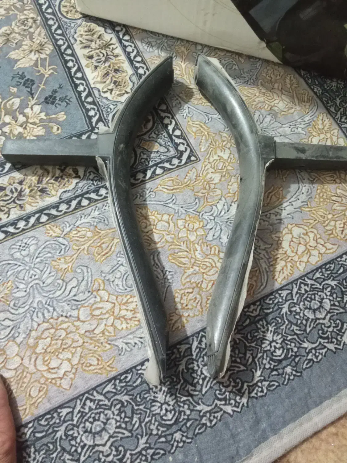 پای تلویزیون|تلویزیون و پروژکتور|برخوار, |دیوار