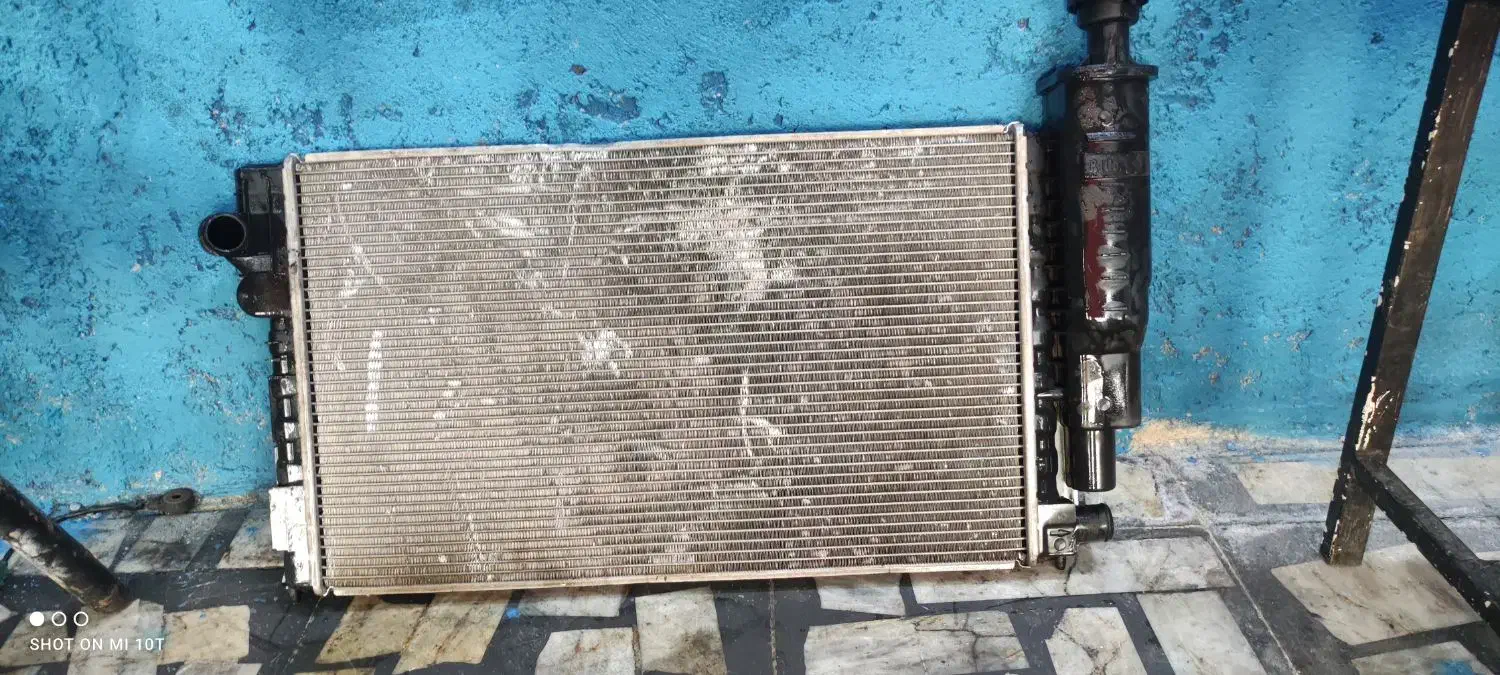 رادیات پژو در حد نو|قطعات یدکی و لوازم جانبی|رشت, آب آسیاب|دیوار