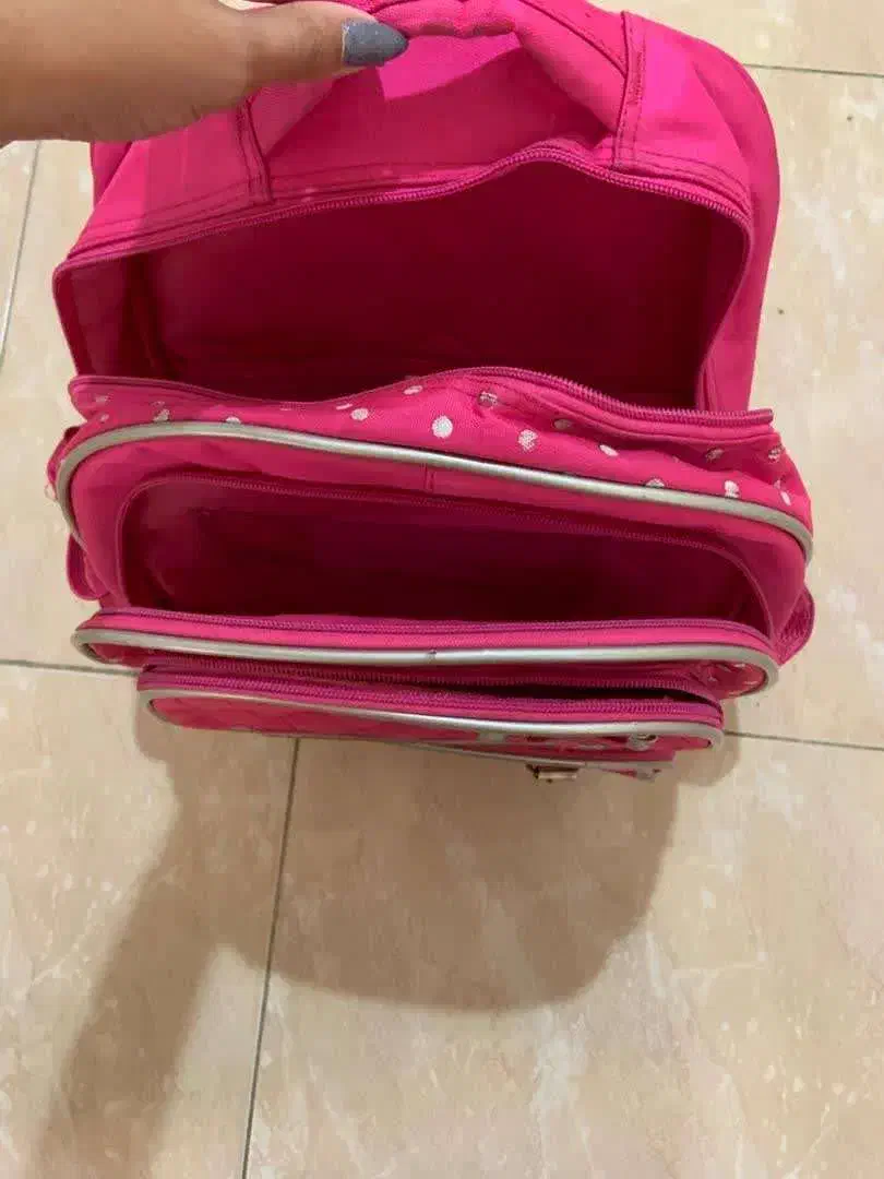 کیف مدرسه دخترانه + ترولی|کفش و لباس بچه|قائم‌شهر, |دیوار