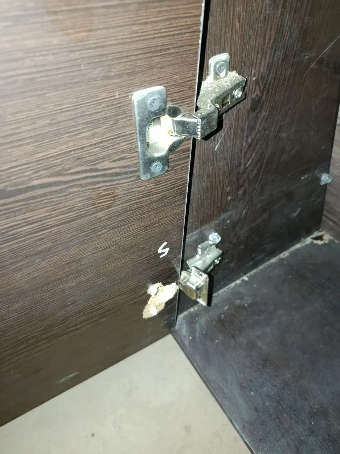 جا کفشی - نیاز به تعمیر|جاکفشی، کمد، دراور|شیراز, عادل آباد|دیوار