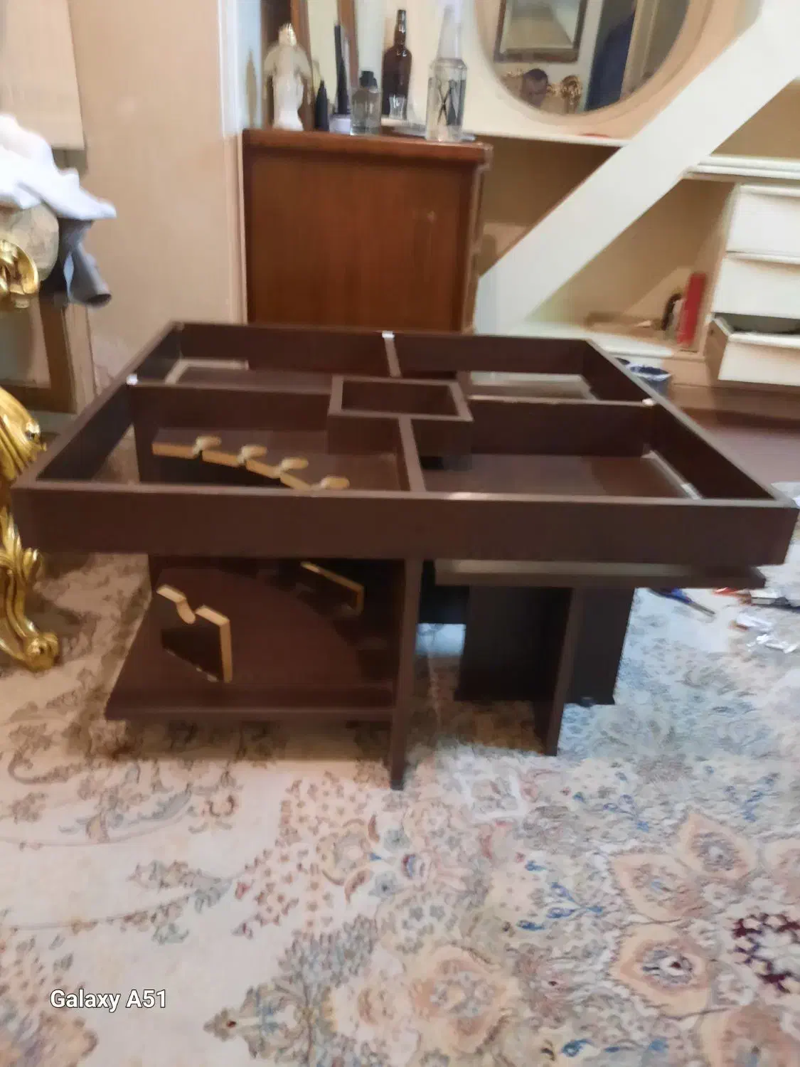 میز وسط با ۳ عدد گل میز|مبلمان خانگی و میز عسلی|شیراز, کاراندیش|دیوار