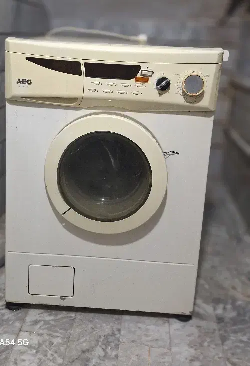 لباس شویی|ماشین لباسشویی و خشک‌کن لباس|برخوار, |دیوار