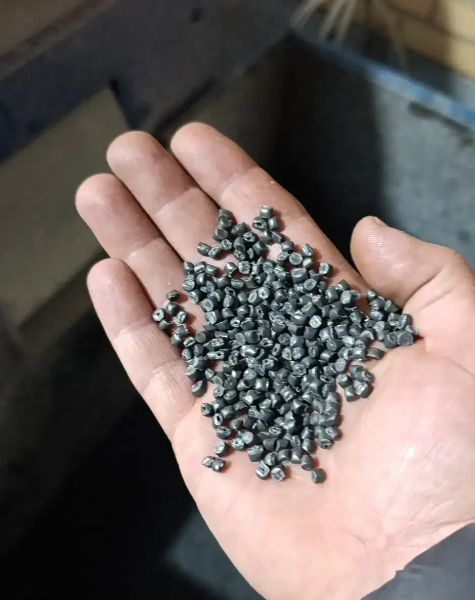 کارگر ساده برای کار گرانول با جای خواب|استخدام صنعتی، فنی، مهندسی|ری, امین آباد|دیوار