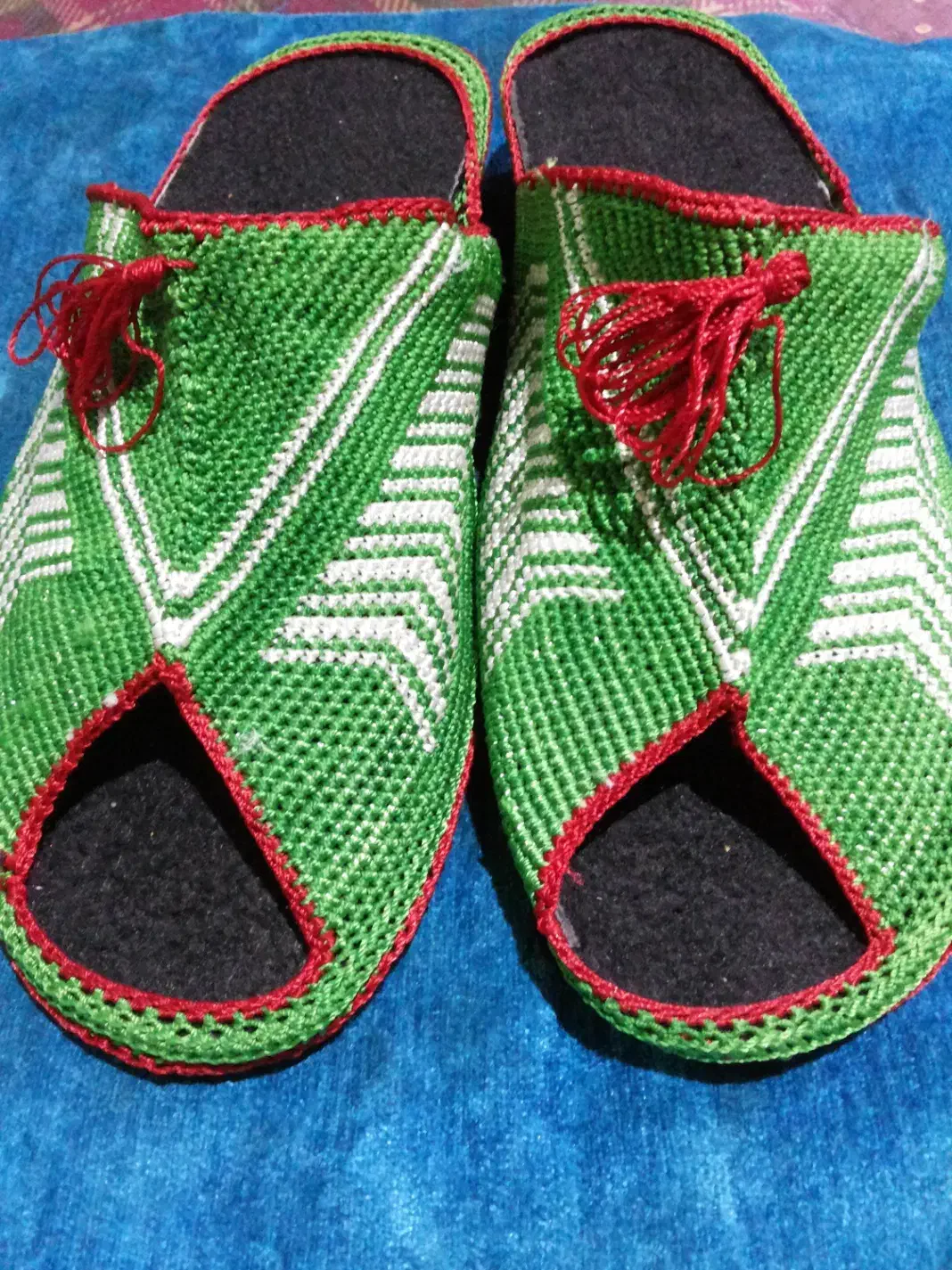 دمپایی سنتی ابریشمی دست بافت ودست دوز|کیف، کفش، کمربند|گرگان, |دیوار