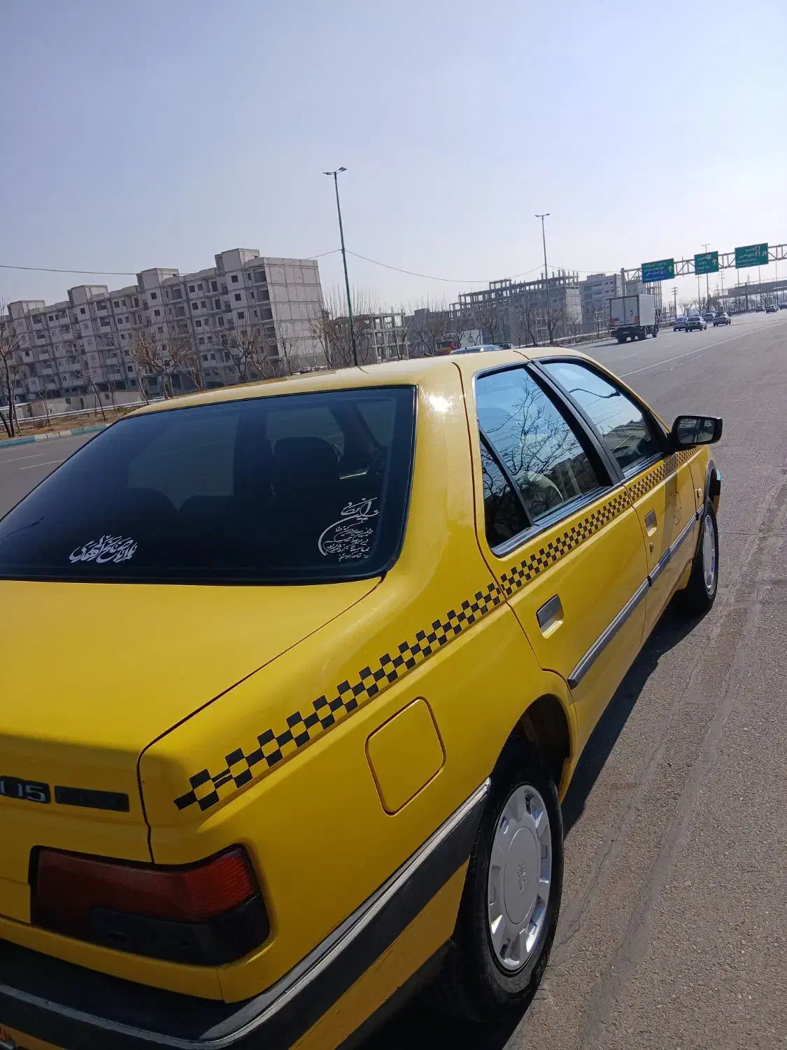 فروشی قیمت ۷۰۰۰۰۰۰۰۰میلیون|خودرو سواری و وانت|اسلام‌شهر, شهرک قائمیه|دیوار