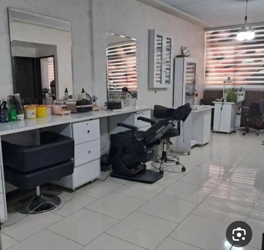 اجاره‌ لاین در سالن زیبایی|اجارهٔ دفتر کار، اتاق اداری، مطب|اصفهان, همدانیان|دیوار