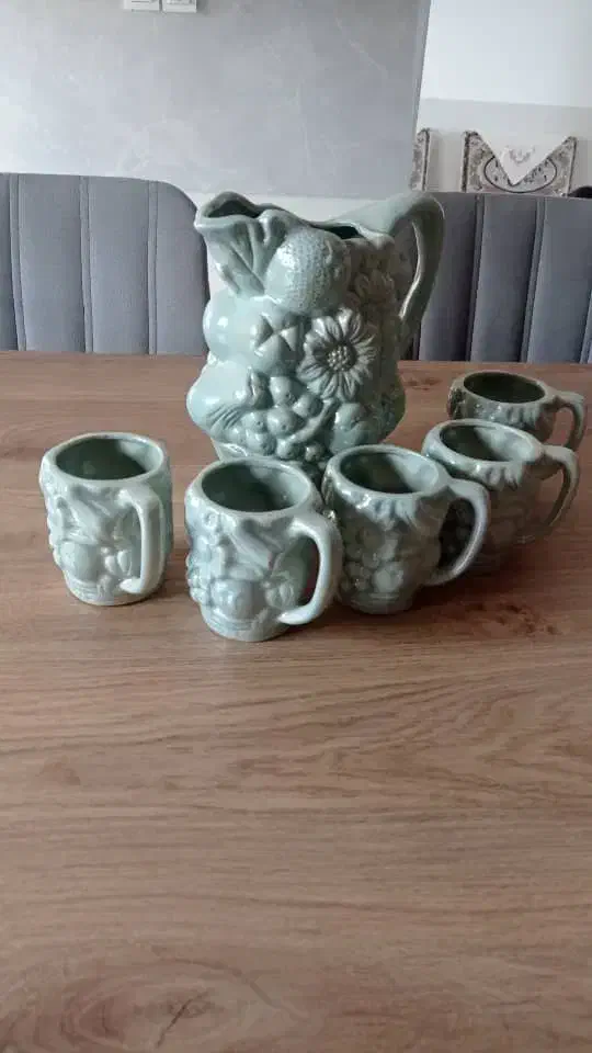 پارچ آبخوری با لیوان سفالی ۵۰ ساله|کلکسیون اشیاء عتیقه|گرگان, |دیوار