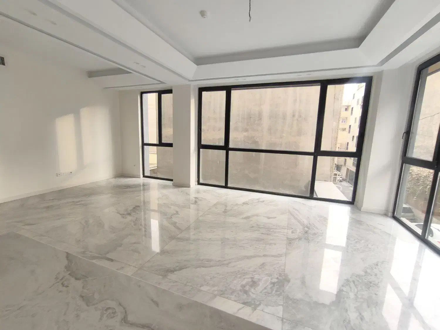 رهن کامل/نوساز/۹۵متر/بدون مشابه/فایل شخصی