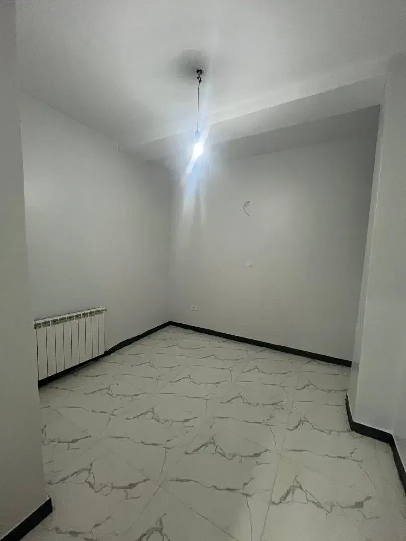 ۷۵متر/تاپ لوکیشن چهارباغ شرقی/دوخواب/پارکینگ باکس