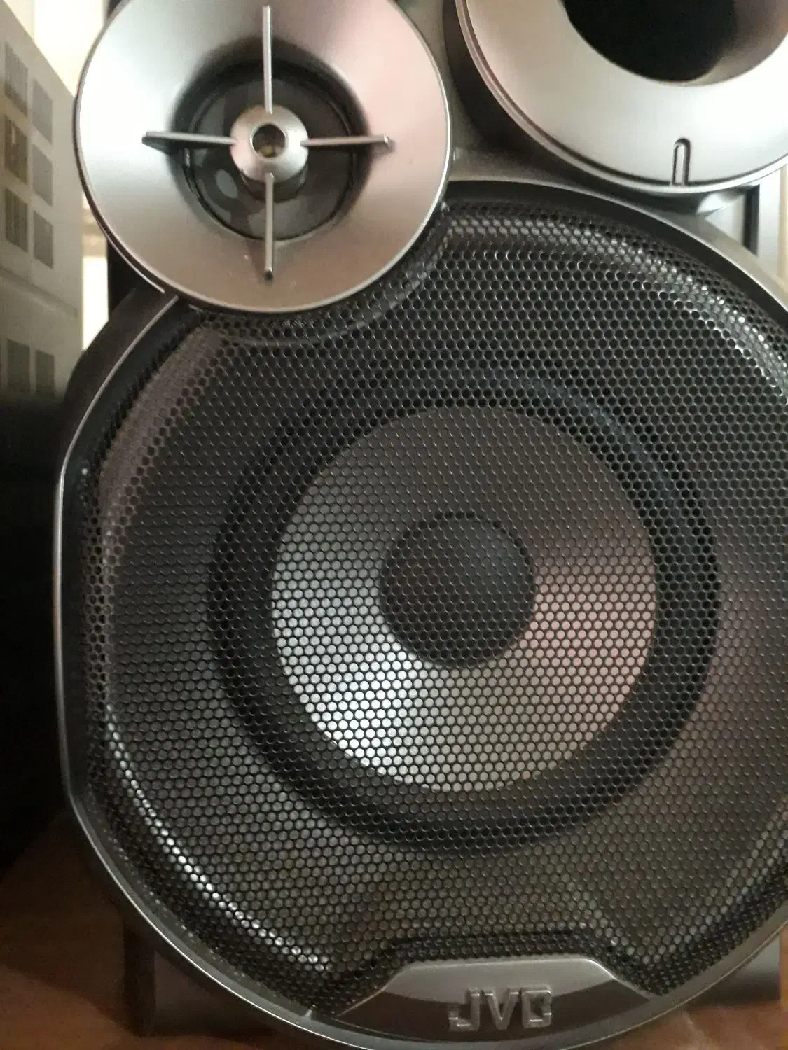 ضبط|سیستم صوتی خانگی|صدرا-فارس, فاز ۱|دیوار