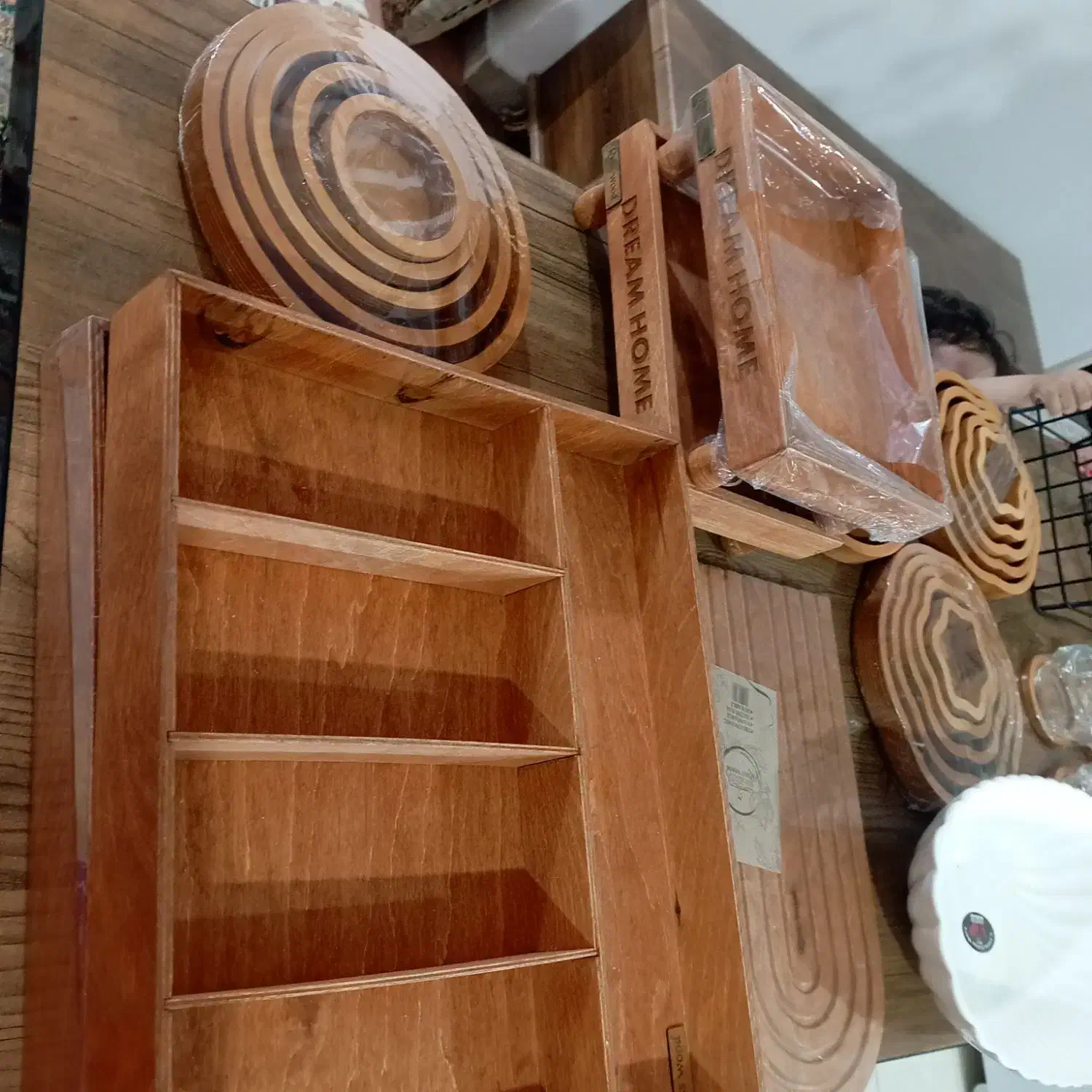 ظروف سرو چوبی آکبند|ظروف سرو و پذیرایی|پرند, فاز ۶|دیوار