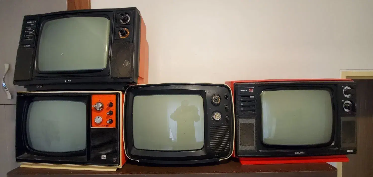 تلویزیون سیاه و سفید قدیمی|کلکسیون اشیاء عتیقه|کرج, فاز ۴ مهرشهر|دیوار