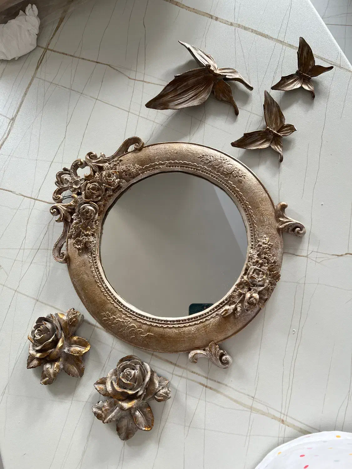 آینه پتینه همراه با دکوریاش|آینه|پردیس, فاز ۱۱|دیوار