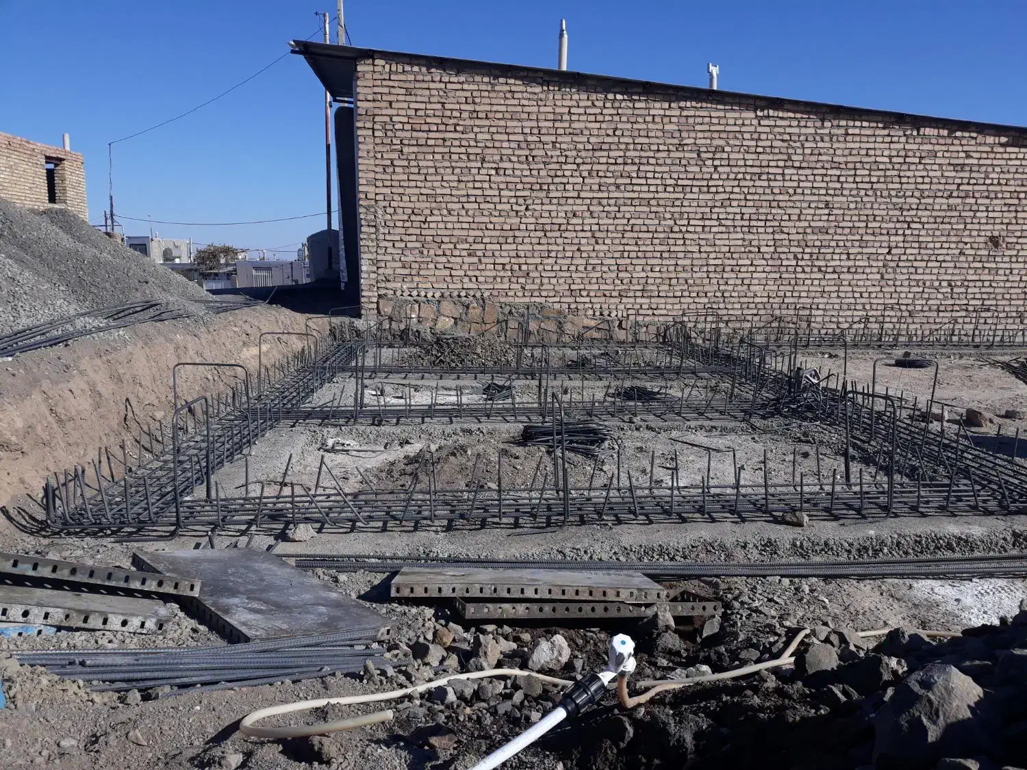 فنداسیون و قالب بندی|خدمات پیشه و مهارت|سبزوار, گلشن|دیوار