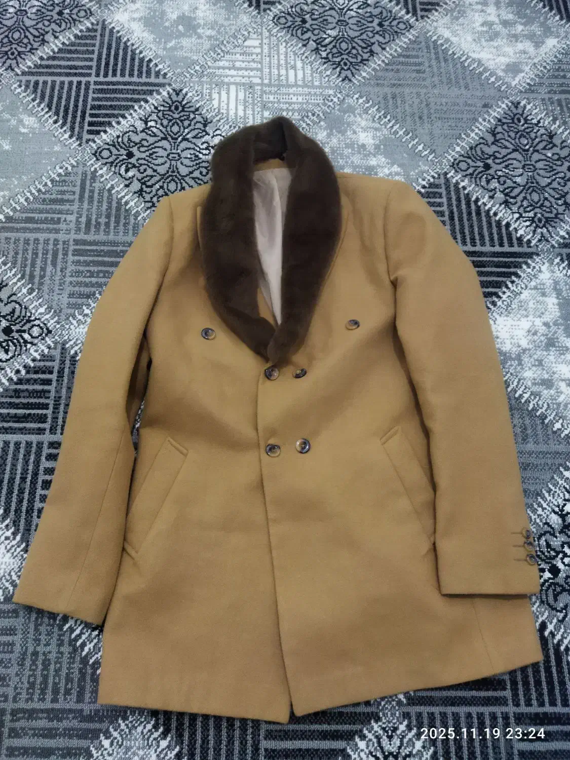 یک عدد کوته تازه ونو تهران خریدم|لباس|جوانرود, |دیوار