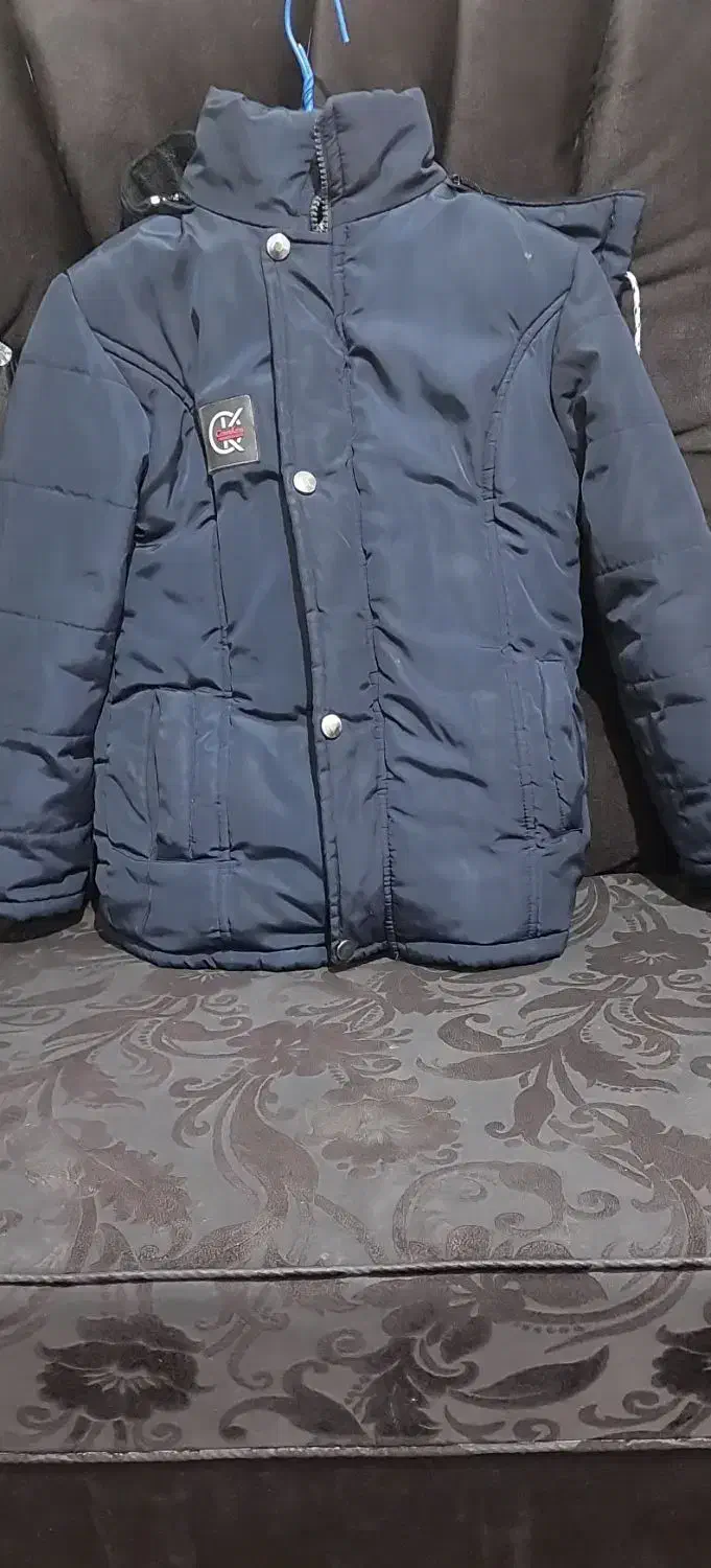 مناسب شش تا هشت سال|کفش و لباس بچه|بروجرد, |دیوار