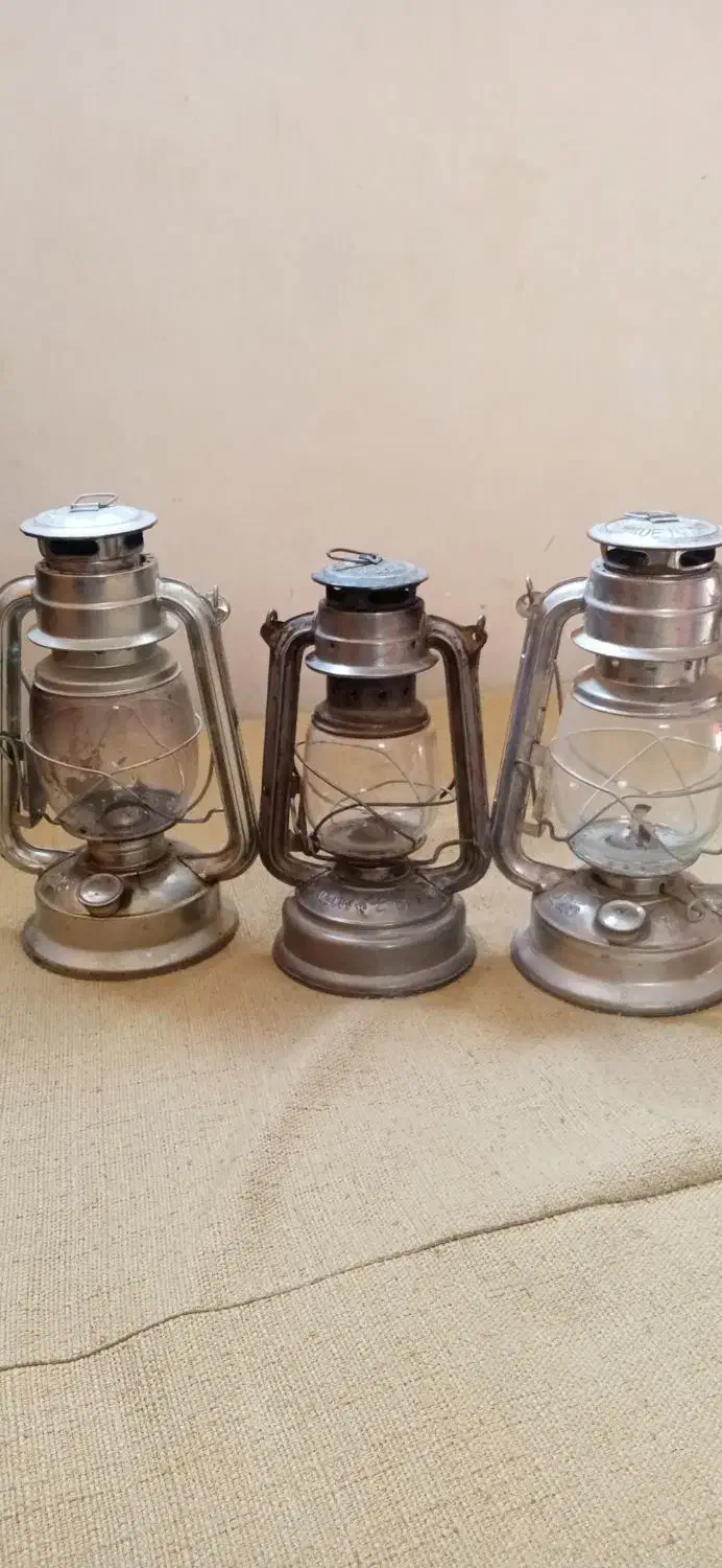 چراغ نفتی|کلکسیون اشیاء عتیقه|اصفهان, بهارستان (مخابرات)|دیوار