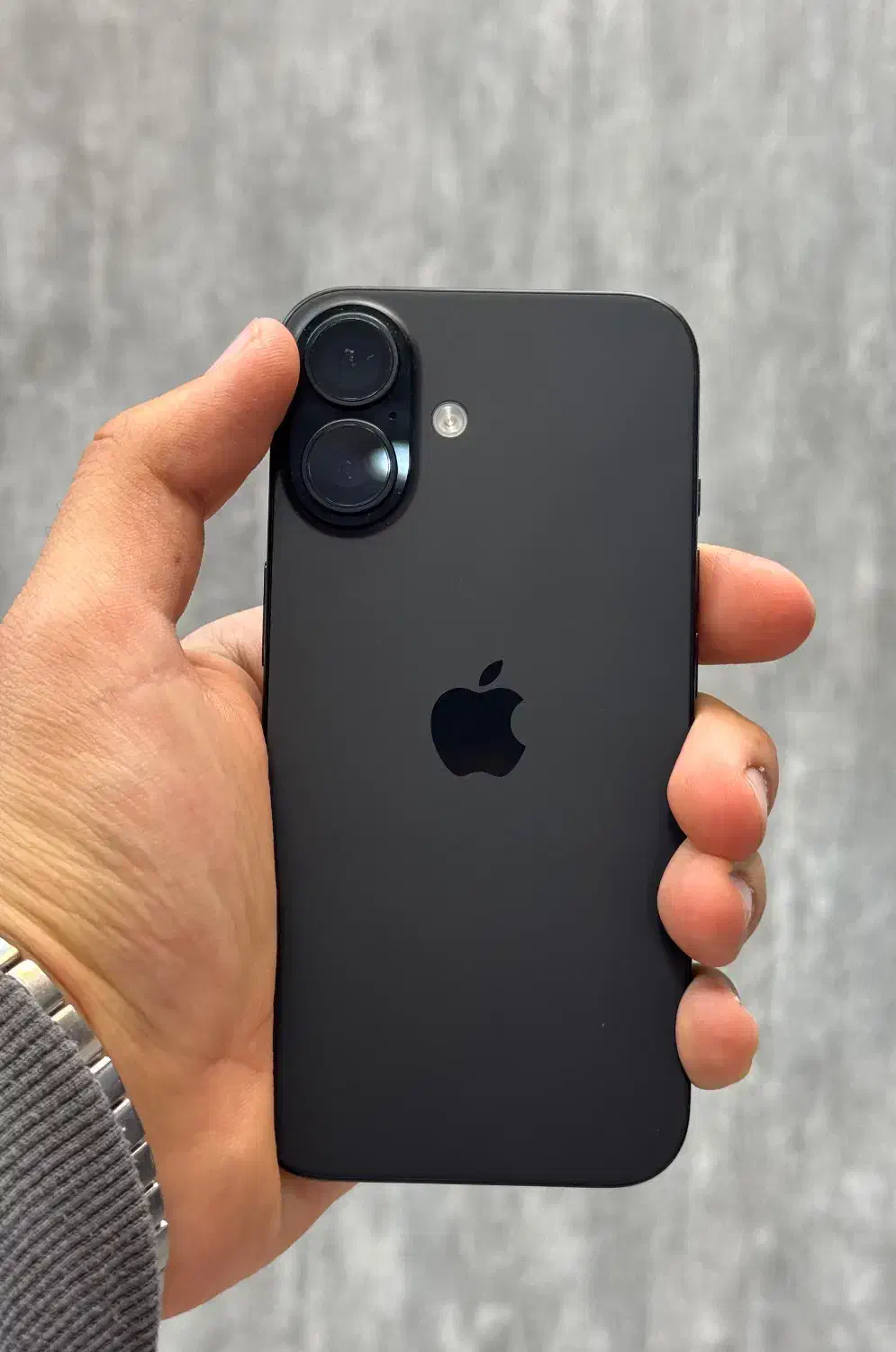 ایفون ۱۶ نرمال|موبایل|اصفهان, گلزار|دیوار