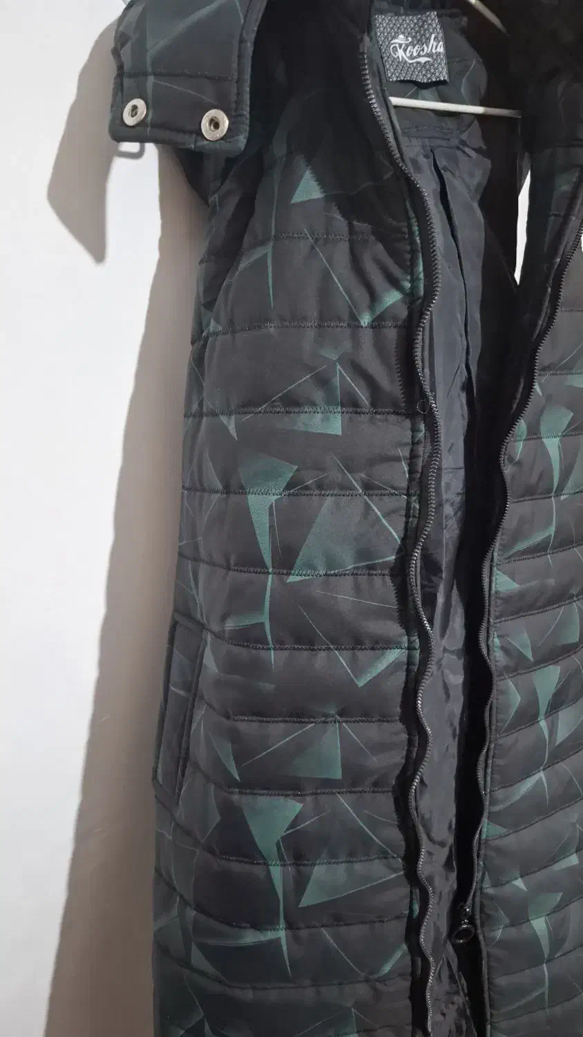 پافر|لباس|ابریشم, |دیوار